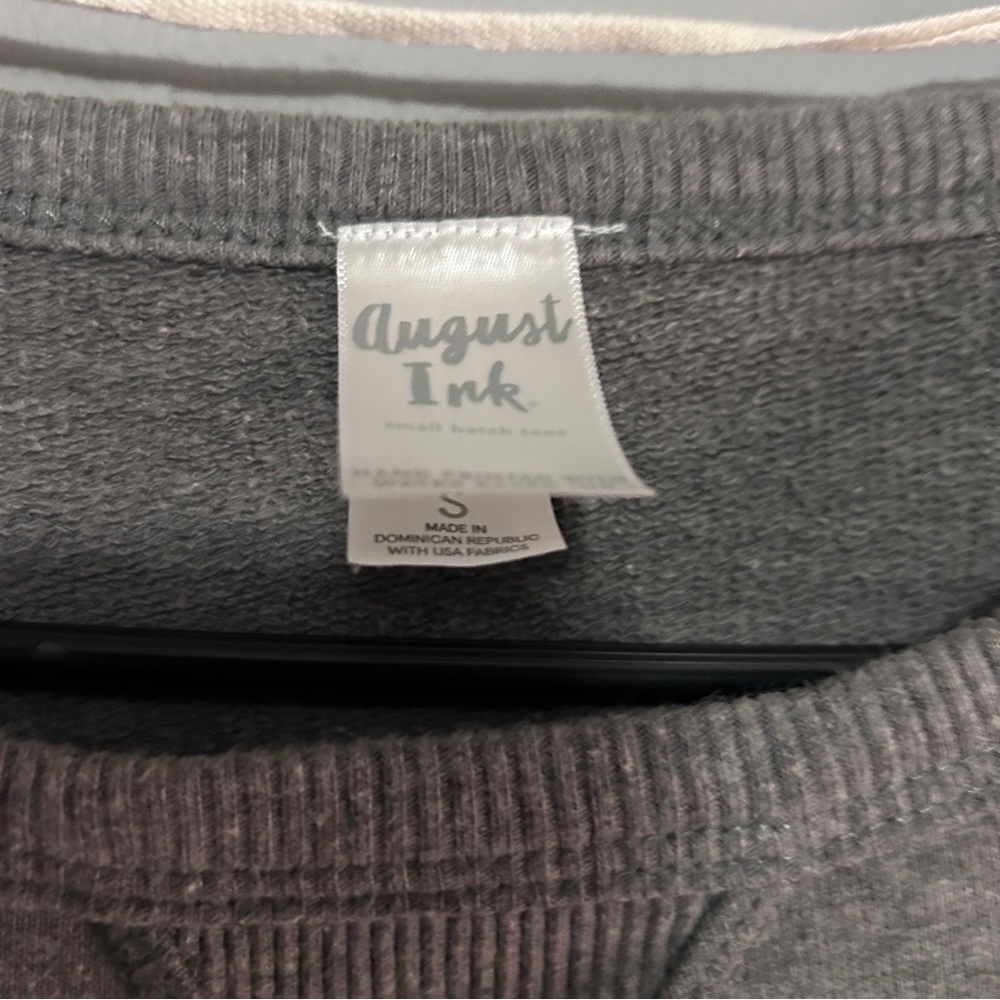 August Ink "Après All Day" crew neck sweater in grey - Picture 3 of 5